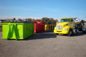 Trash Hauling with Hydraulic Hookflifts