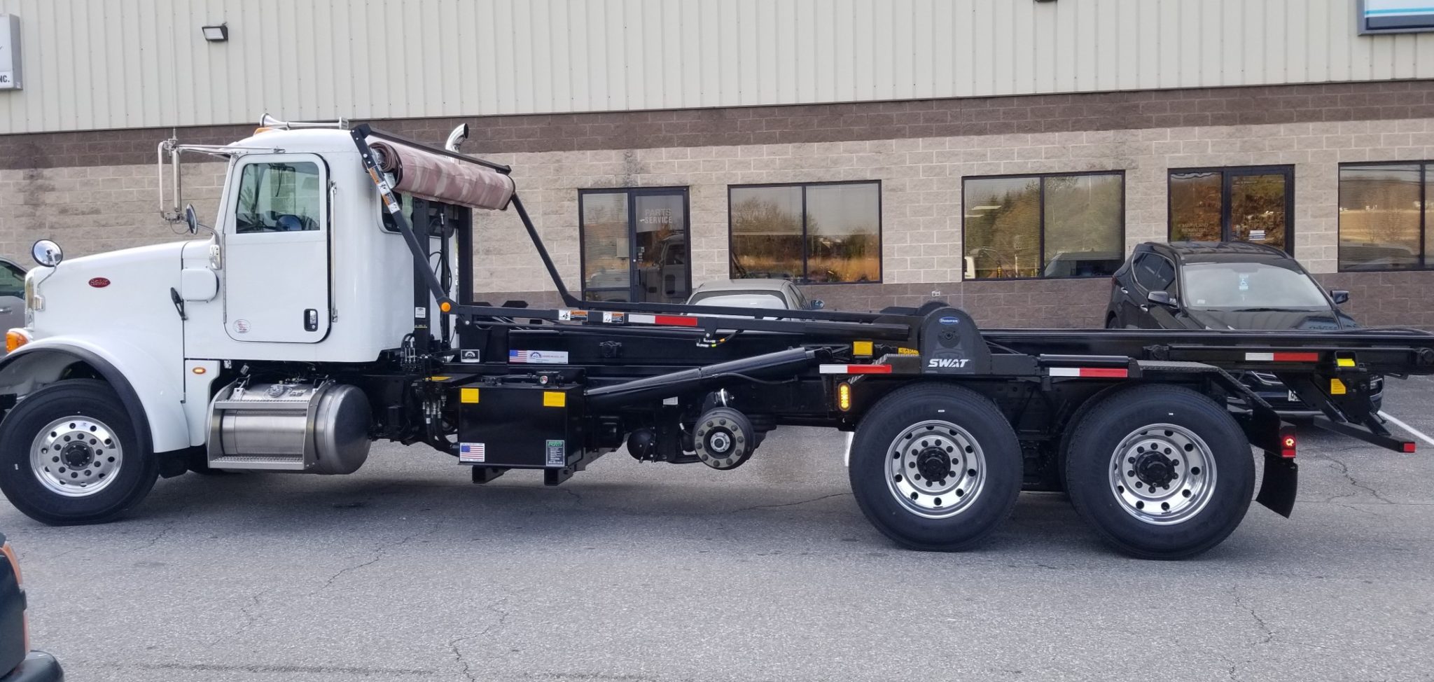 2020 Peterbilt 365 with 60,000lb Hook Lift