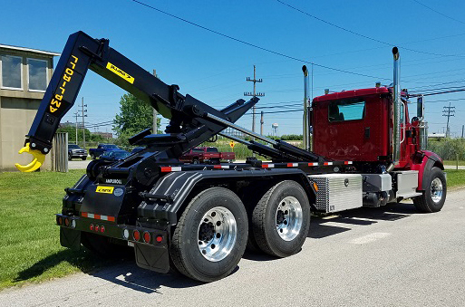 Ampliroll Hooklift Featured Dealer: REFUSE EQUIPMENT AND TRUCK SERVICES ...