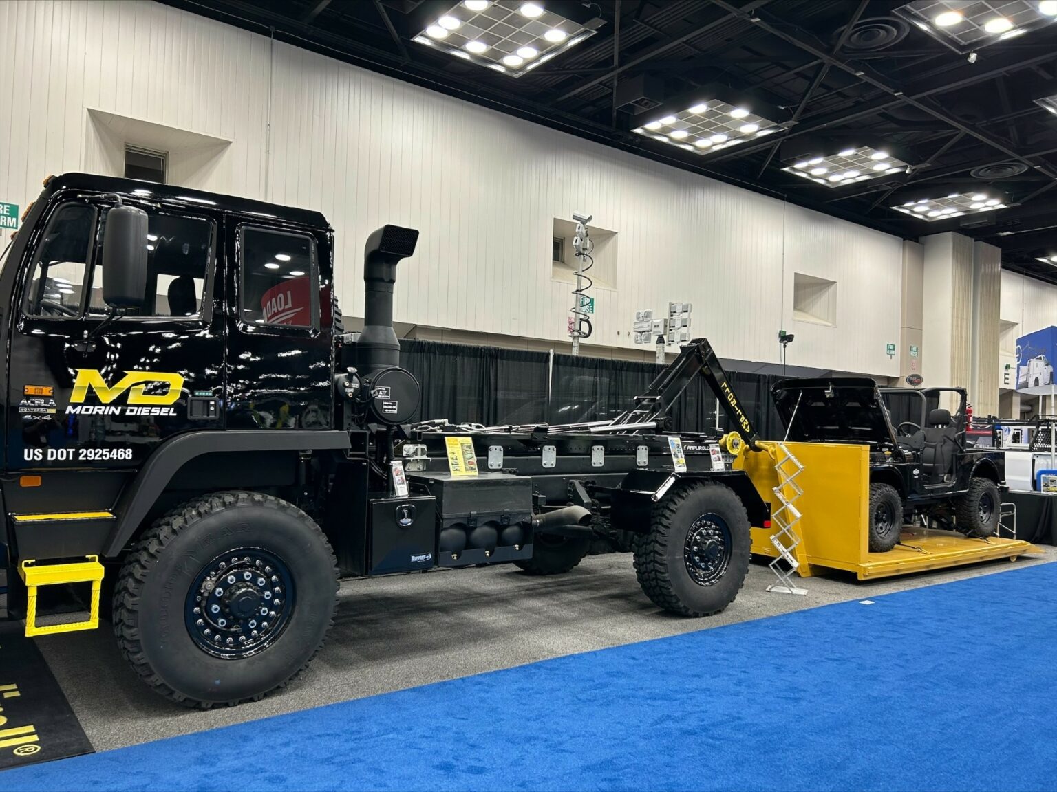 Monterra 4x4 AMP 100SS12 20,000lbs Ampliroll Hooklift Ampliroll